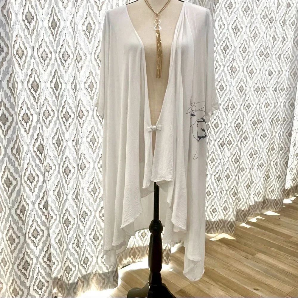 VINTAGE Gauzy White Coverup Kimono Lounge Robe